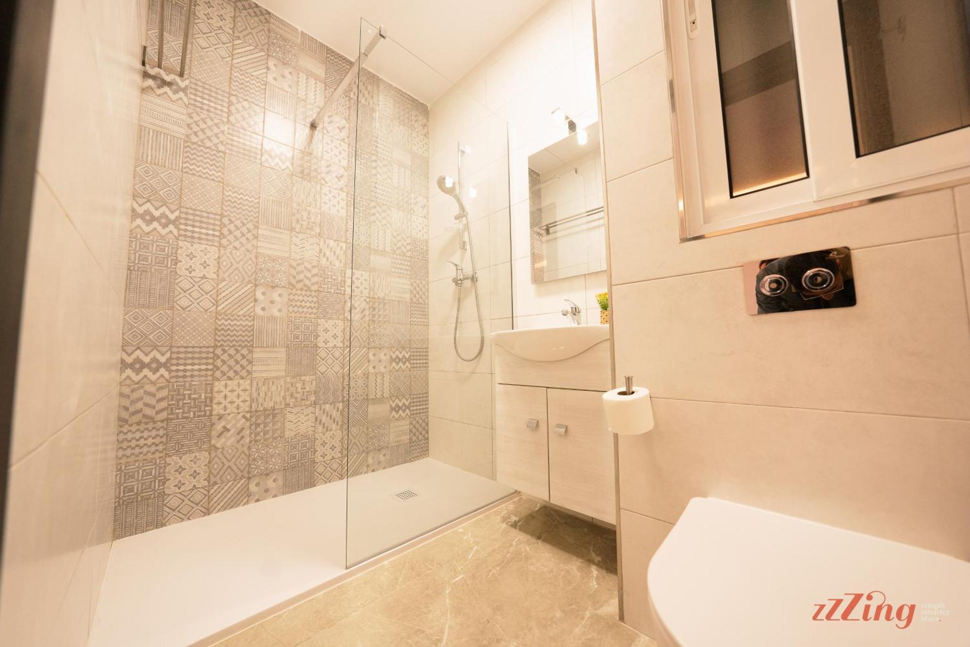 Seashore Stays - Stunning Apartments Right By The Sea St. Paul's Bay Pokoj fotografie